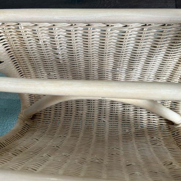 Wicker Magazine Holder in Natural Tan - Picture 7 of 7